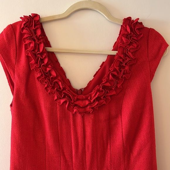 Kay Unger red silk dress with ruffle accent size 10 - Picture 4 of 15